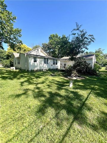 202 Hunt Street, Wellsville, KS 66092