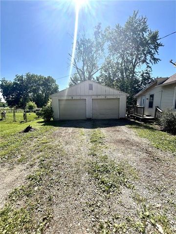 202 Hunt Street, Wellsville, KS 66092
