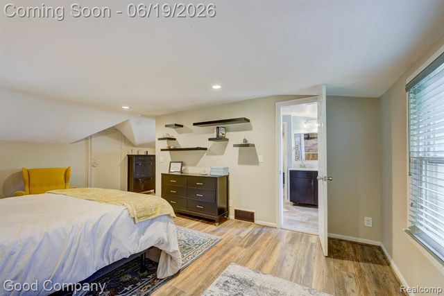540 W Breckenridge Street, Ferndale, MI 48220
