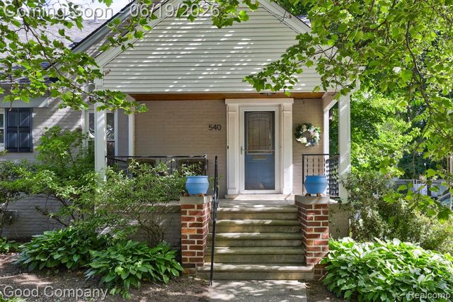 540 W Breckenridge Street, Ferndale, MI 48220