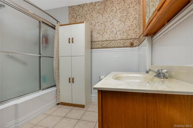 517 Herzel Boulevard, West Babylon, NY 11704