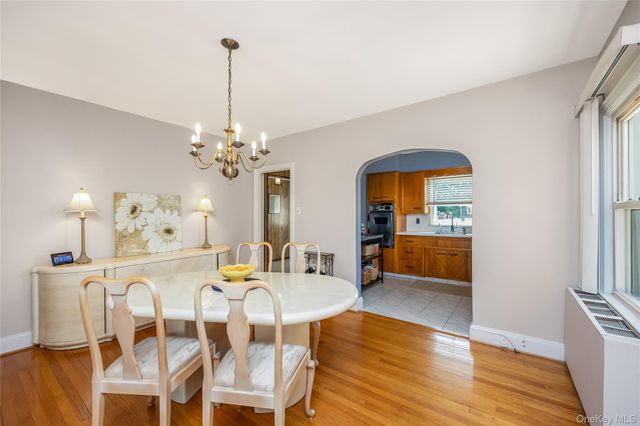 517 Herzel Boulevard, West Babylon, NY 11704