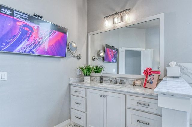 4604 Las Colinas Lane, Norman, OK 73072