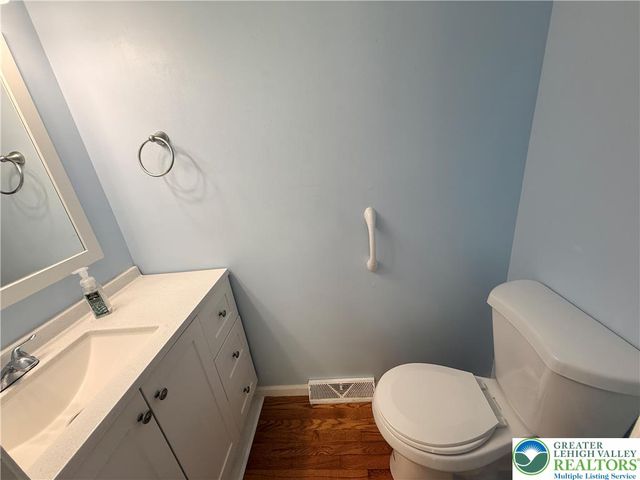 170 Springhouse Road, Allentown City, PA 18104