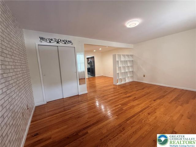 170 Springhouse Road, Allentown City, PA 18104