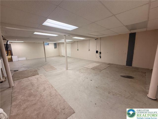 170 Springhouse Road, Allentown City, PA 18104