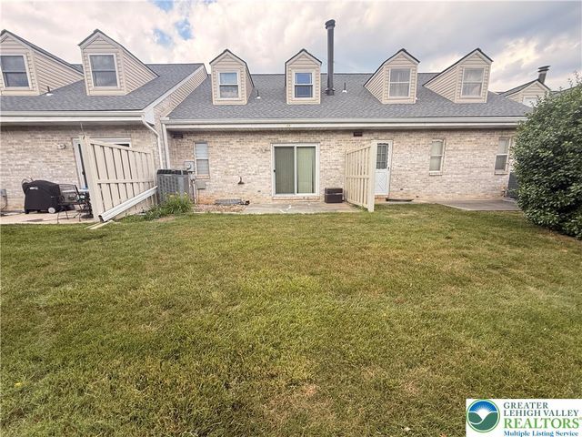 170 Springhouse Road, Allentown City, PA 18104