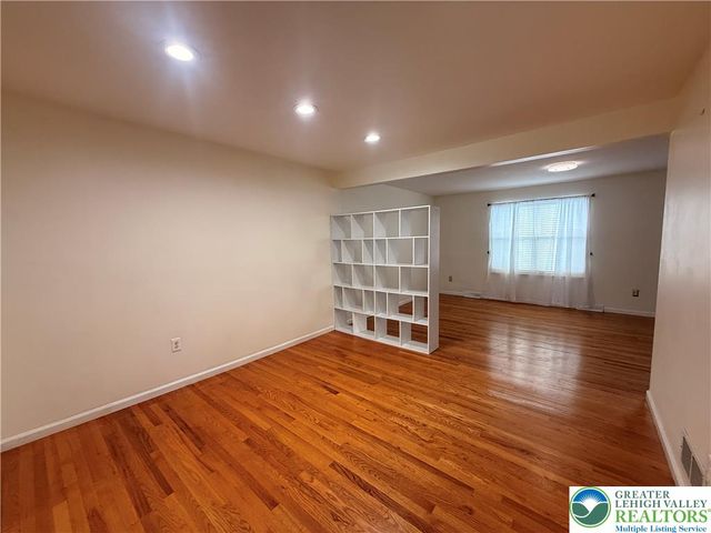 170 Springhouse Road, Allentown City, PA 18104