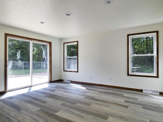 4347 SANDY LANE, Suamico, WI 54173