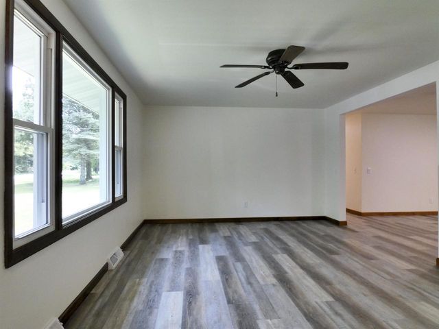 4347 SANDY LANE, Suamico, WI 54173