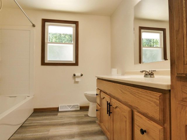 4347 SANDY LANE, Suamico, WI 54173