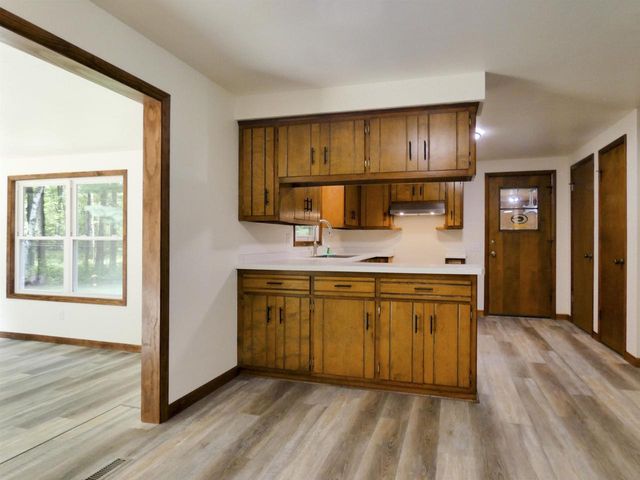 4347 SANDY LANE, Suamico, WI 54173