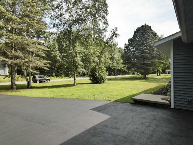 4347 SANDY LANE, Suamico, WI 54173