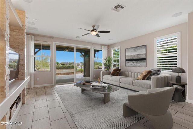 20790 W HILLCREST Boulevard, Buckeye, AZ 85396