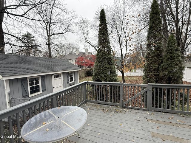 100 Point Breeze Road, Saratoga Springs, NY 12866