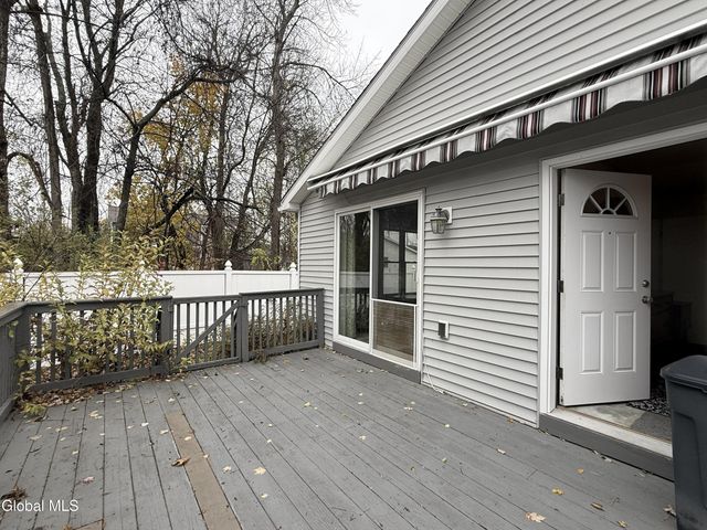 100 Point Breeze Road, Saratoga Springs, NY 12866