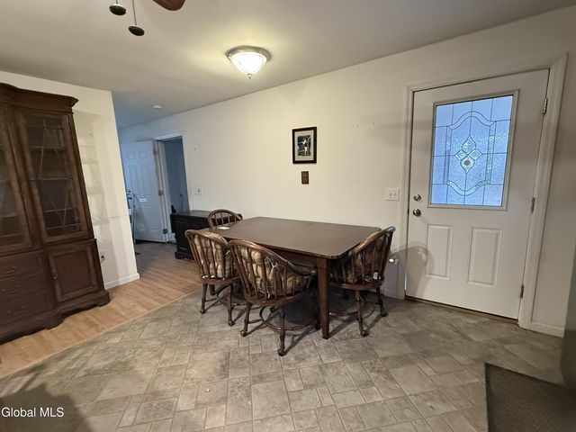 100 Point Breeze Road, Saratoga Springs, NY 12866