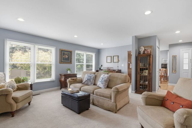 458 Nantucket Road, Naperville, IL 60565