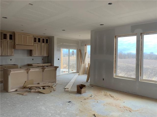 10411 N Liberty Street, Kansas City, MO 64155