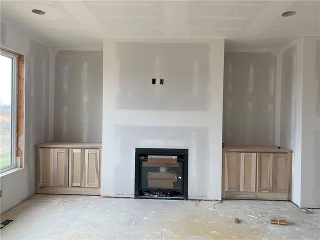 10411 N Liberty Street, Kansas City, MO 64155