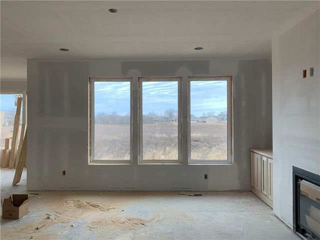 10411 N Liberty Street, Kansas City, MO 64155