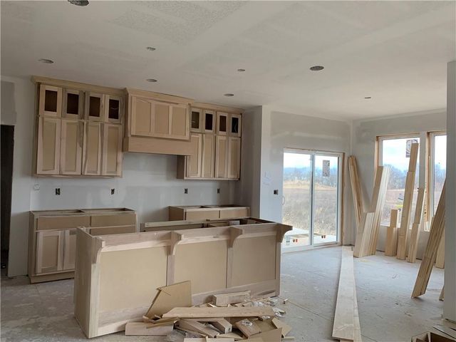 10411 N Liberty Street, Kansas City, MO 64155