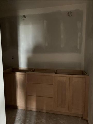 10411 N Liberty Street, Kansas City, MO 64155