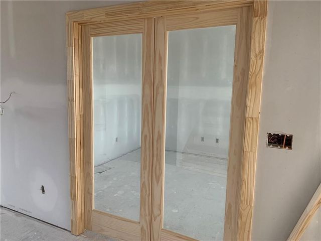 10411 N Liberty Street, Kansas City, MO 64155