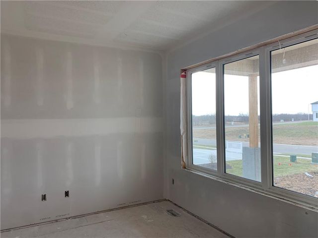 10411 N Liberty Street, Kansas City, MO 64155