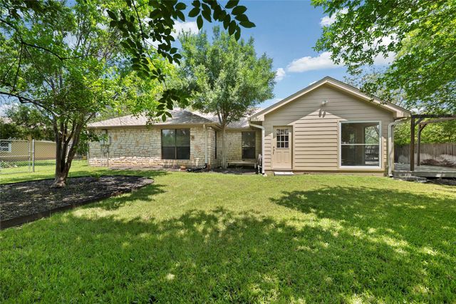 3805 Carmel DR, Round Rock, TX 78681