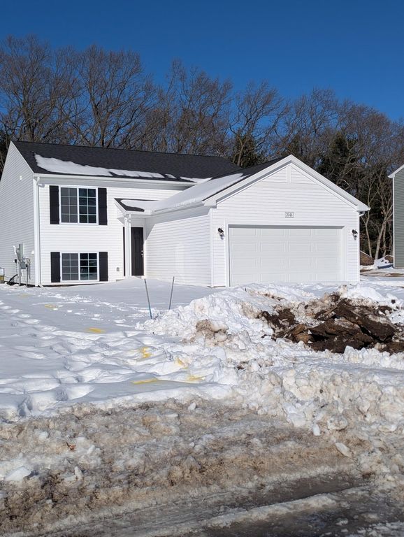 2046 Kristin Court, Muskegon Twp, MI 49442