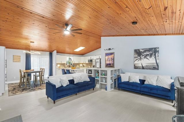 11 N Sycamore Avenue, West Fork, AR 72774