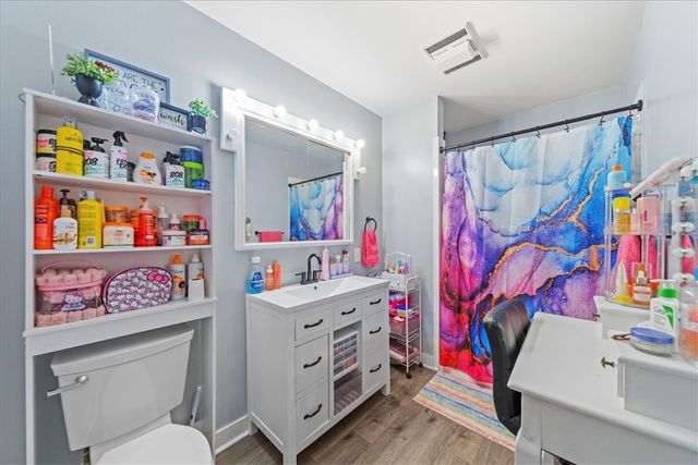 11 N Sycamore Avenue, West Fork, AR 72774