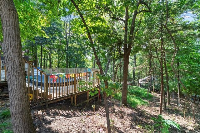 11 N Sycamore Avenue, West Fork, AR 72774