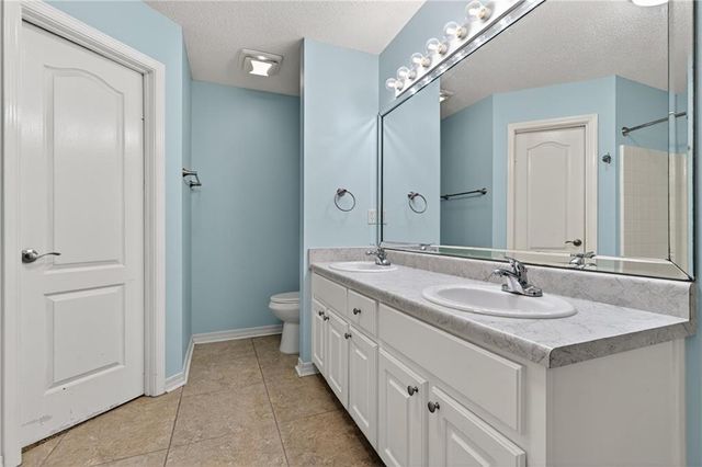 32884 Bay W Drive, Lillian, AL 36549