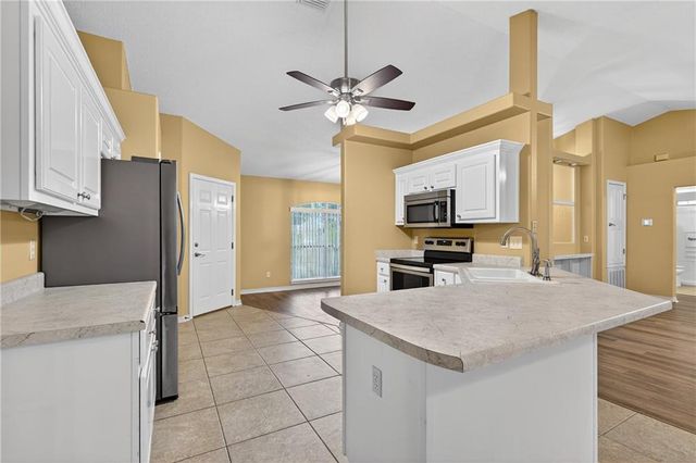 32884 Bay W Drive, Lillian, AL 36549