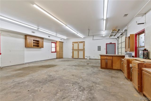 11417 Woodbank Rdg, Tuscaloosa, AL 35405