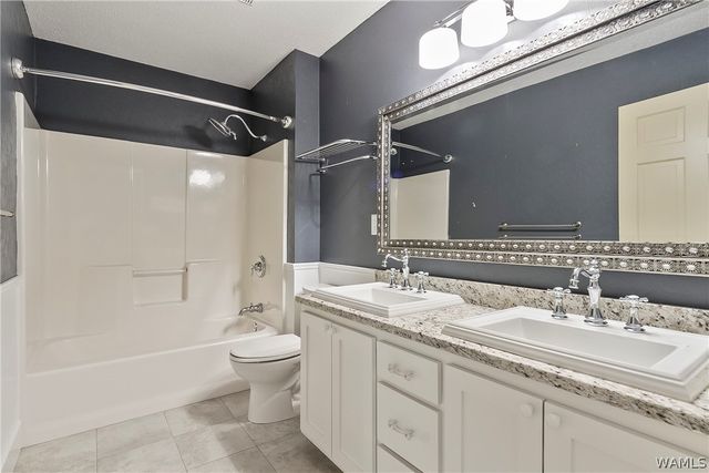 11417 Woodbank Rdg, Tuscaloosa, AL 35405