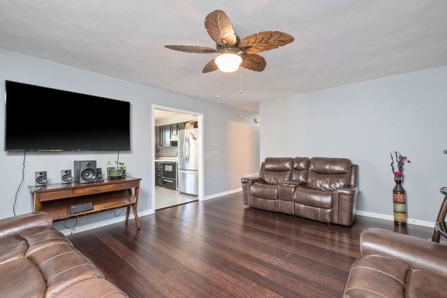 619 ESSEX DR, Staunton, VA 24401