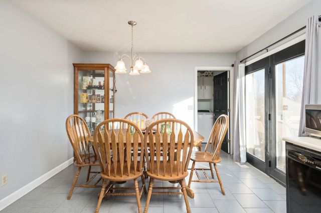 619 ESSEX DR, Staunton, VA 24401