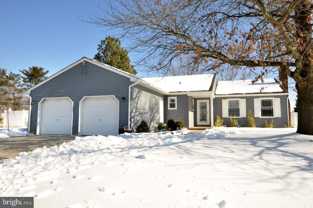 44 GREENBROOK DR, Marlton, NJ 08053