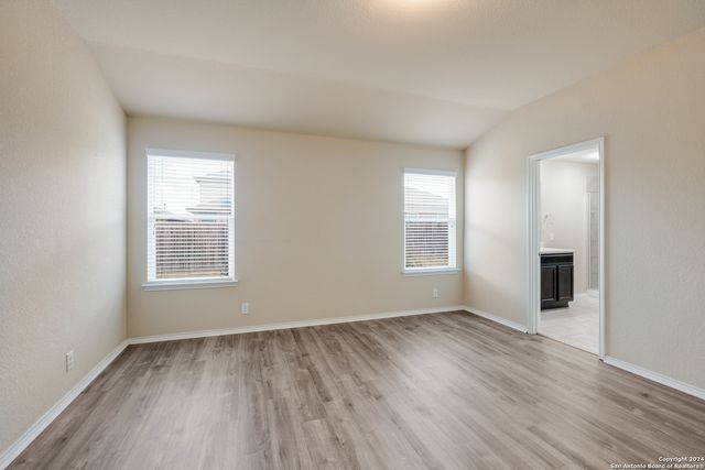 2914 SUNSET BND, San Antonio, TX 78244
