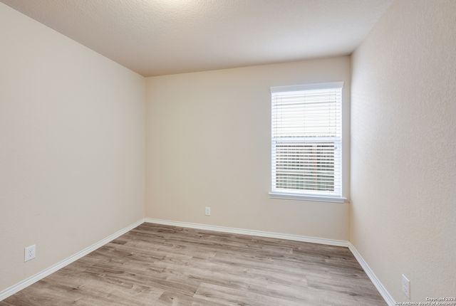 2914 SUNSET BND, San Antonio, TX 78244