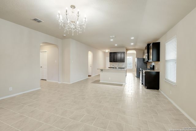 2914 SUNSET BND, San Antonio, TX 78244