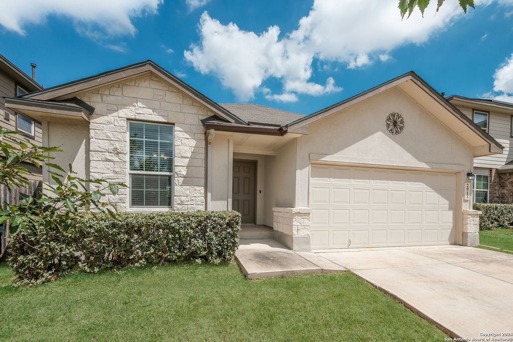 2914 SUNSET BND, San Antonio, TX 78244