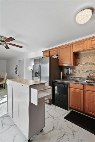 5471 W 78th Lane, Schererville, IN 46375