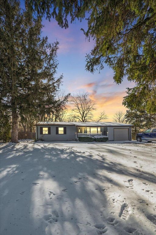 5471 W 78th Lane, Schererville, IN 46375