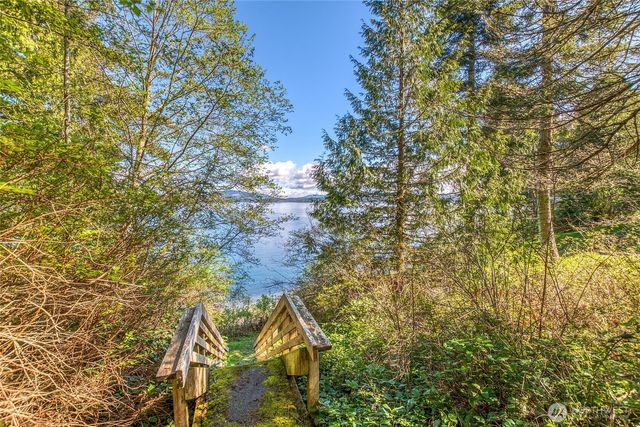 27 Bramblewood Lane, Friday Harbor, WA 98250
