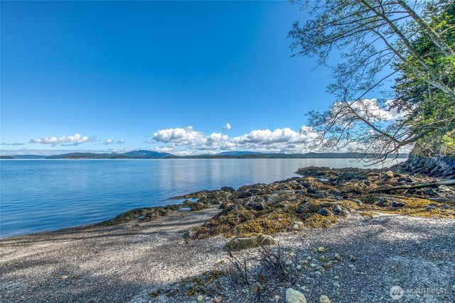 27 Bramblewood Lane, Friday Harbor, WA 98250