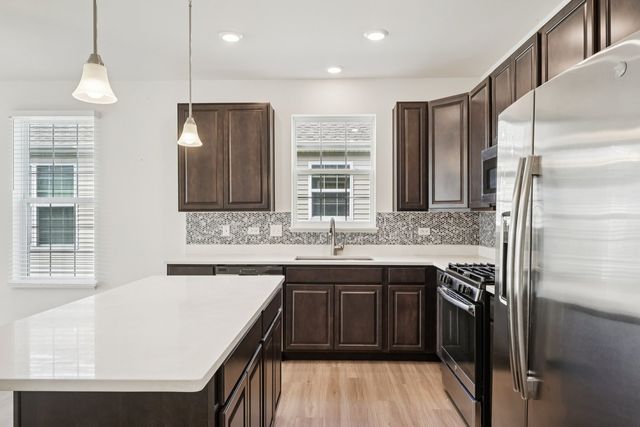 8122 Arlington Lane, Joliet, IL 60431